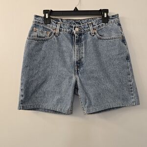 Levi Strauss Ladies 512 Slim Fit Straight Leg Denim Shorts - Size 12